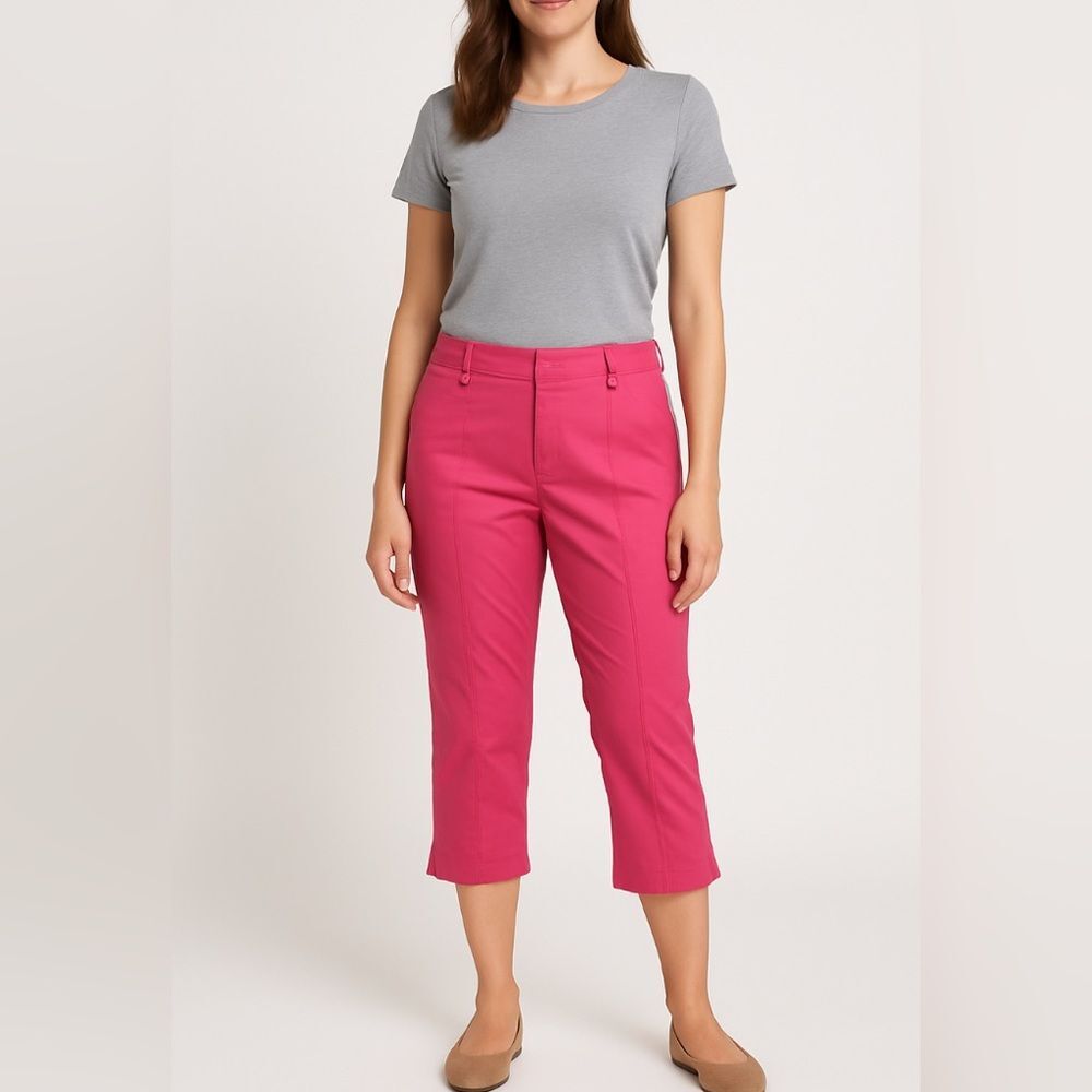 JM Collection Women's Pink Cropped Pants w Gold Button Detail. Size 14